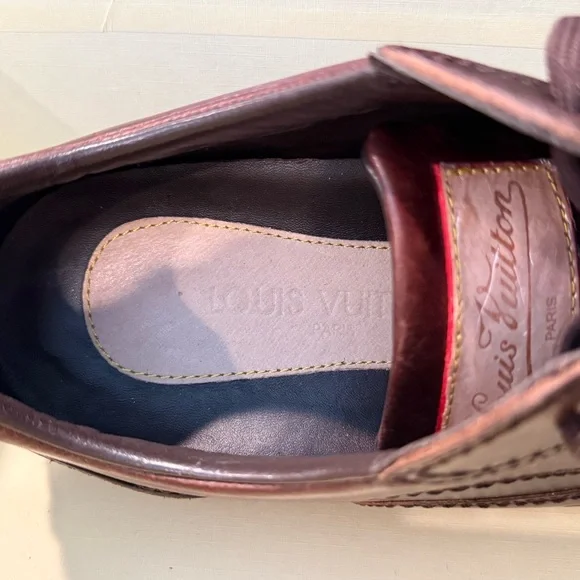 Vintage ♥️♥️Louis Vuitton Dark Brown Leather Oxfords  display picture 1